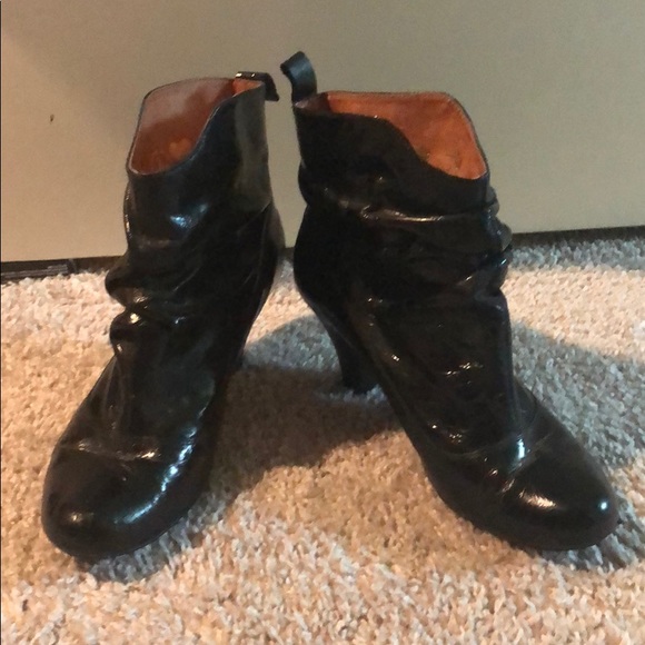 Steve Madden booties - Picture 3 of 11